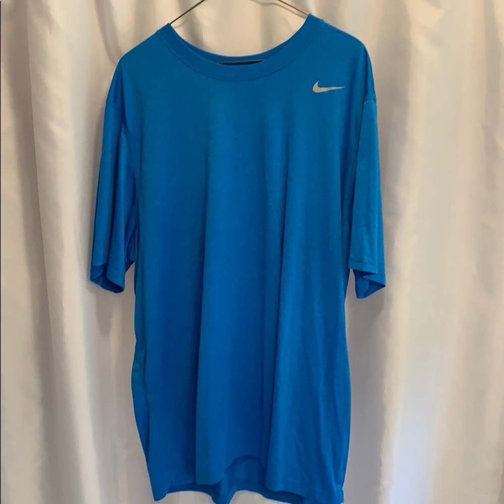 Nike dri fit t shirt